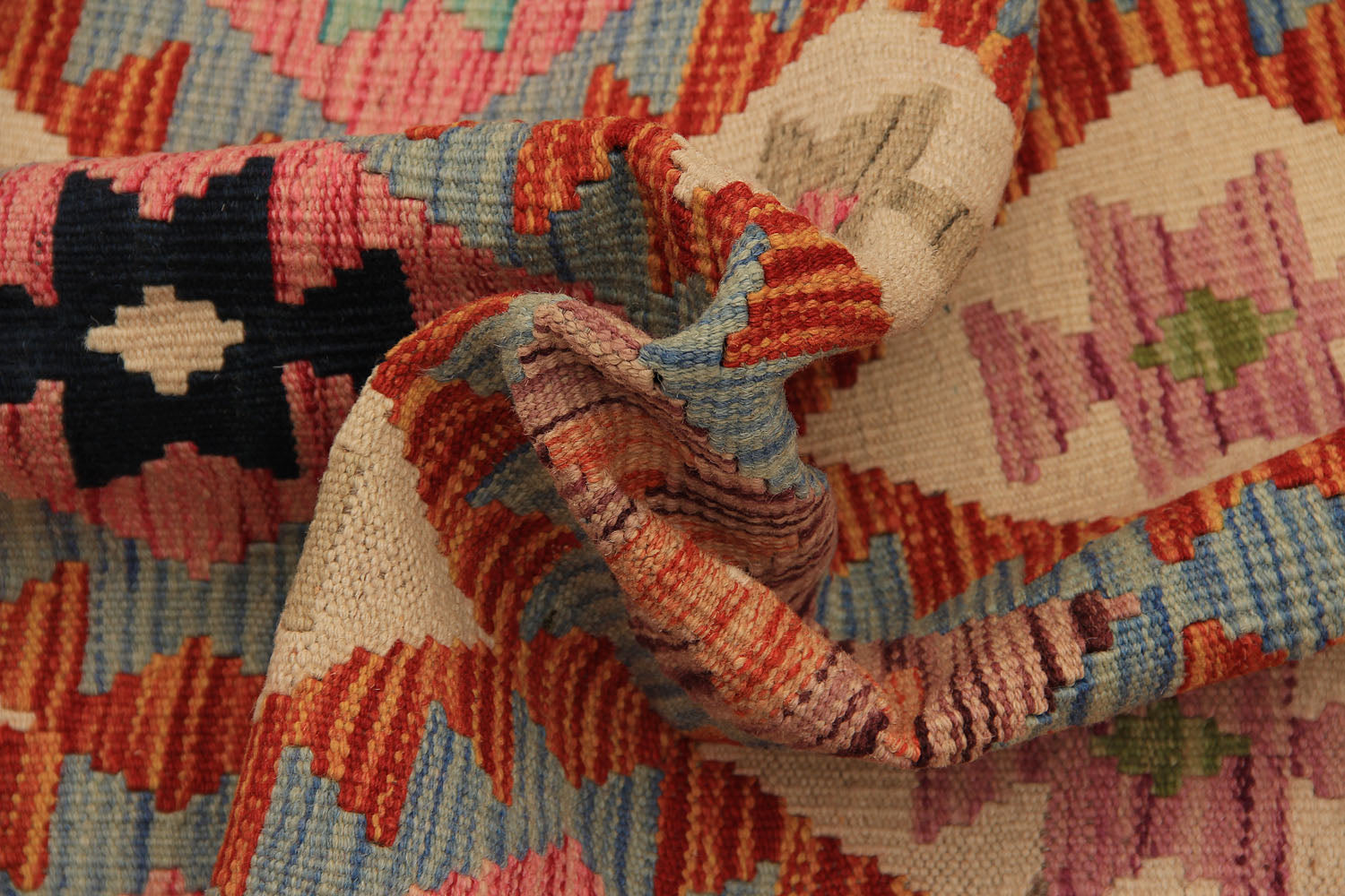 VEGGIE DYE KILIMS