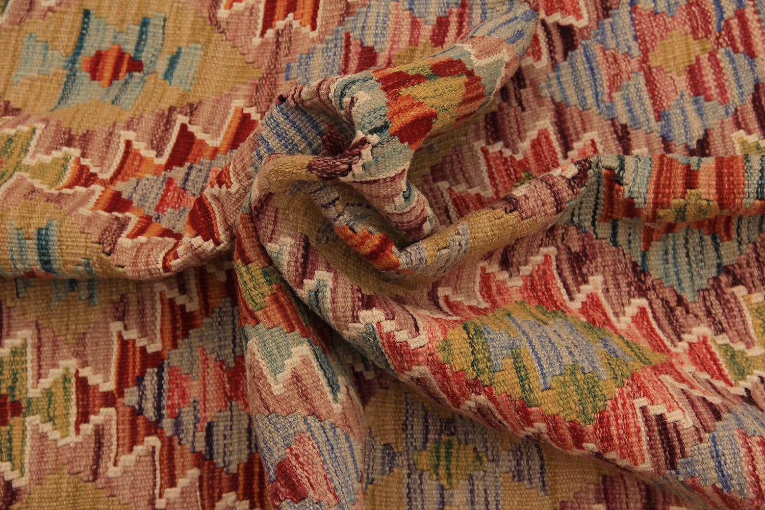 VEGGIE DYE KILIMS