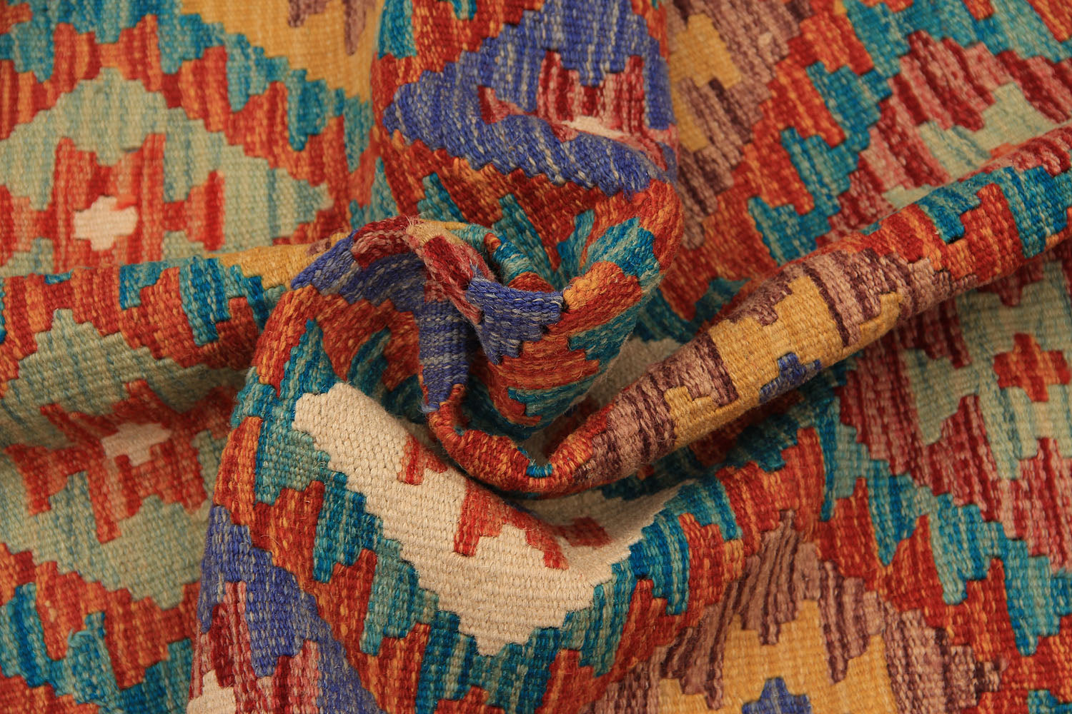 VEGGIE DYE KILIMS