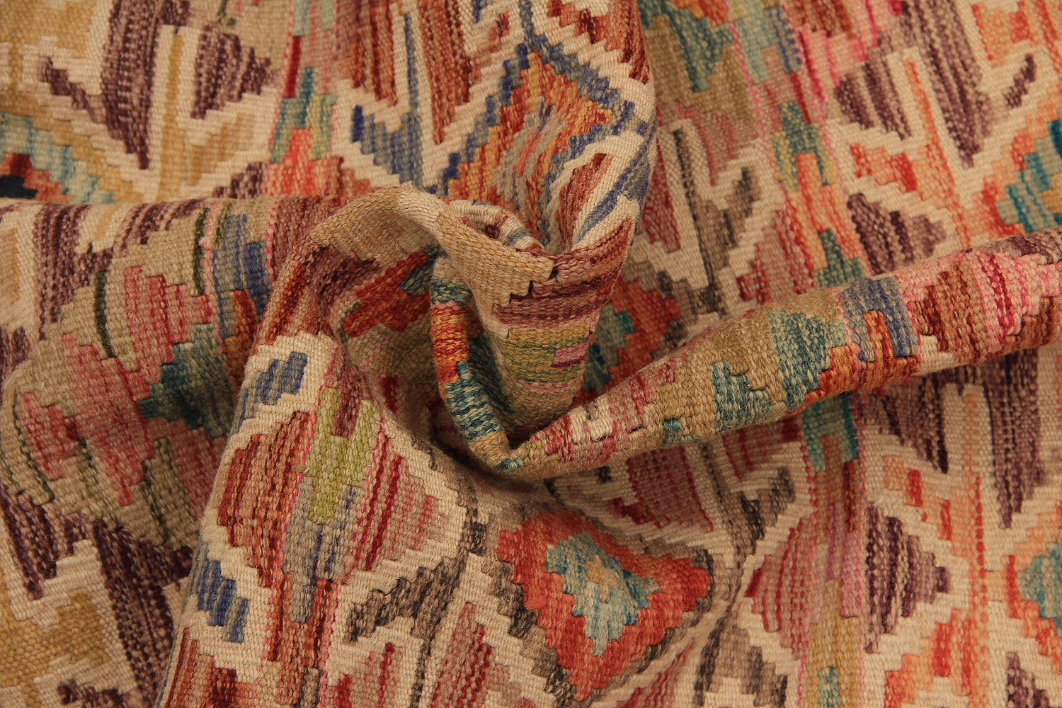 VEGGIE DYE KILIMS