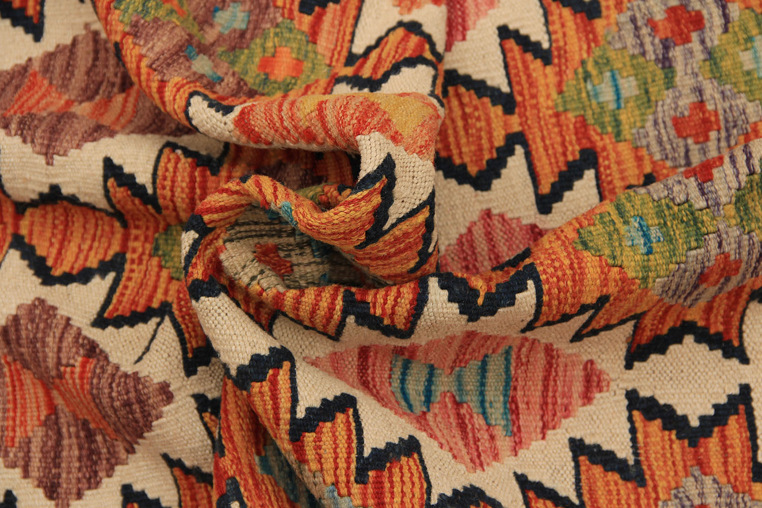 VEGGIE DYE KILIMS