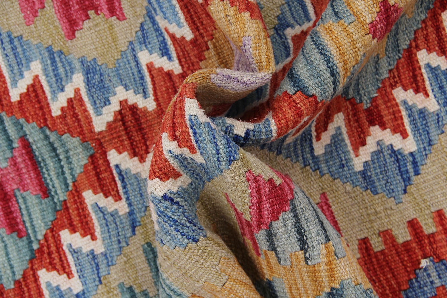 VEGGIE DYE KILIMS