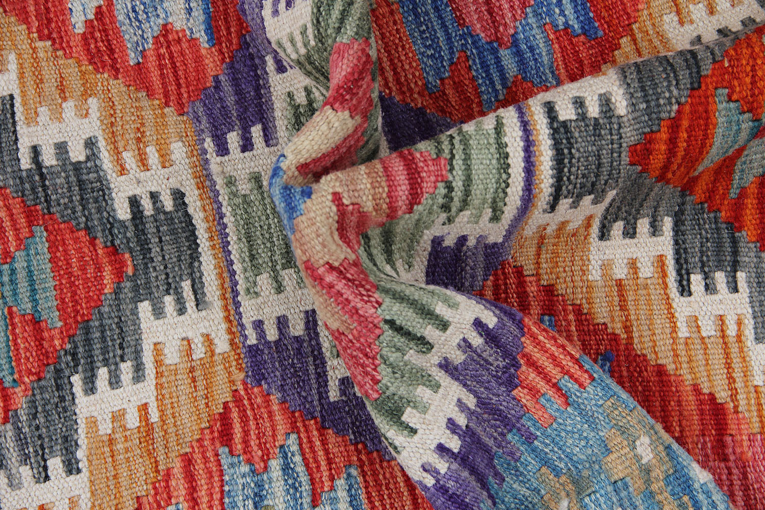 VEGGIE DYE KILIMS