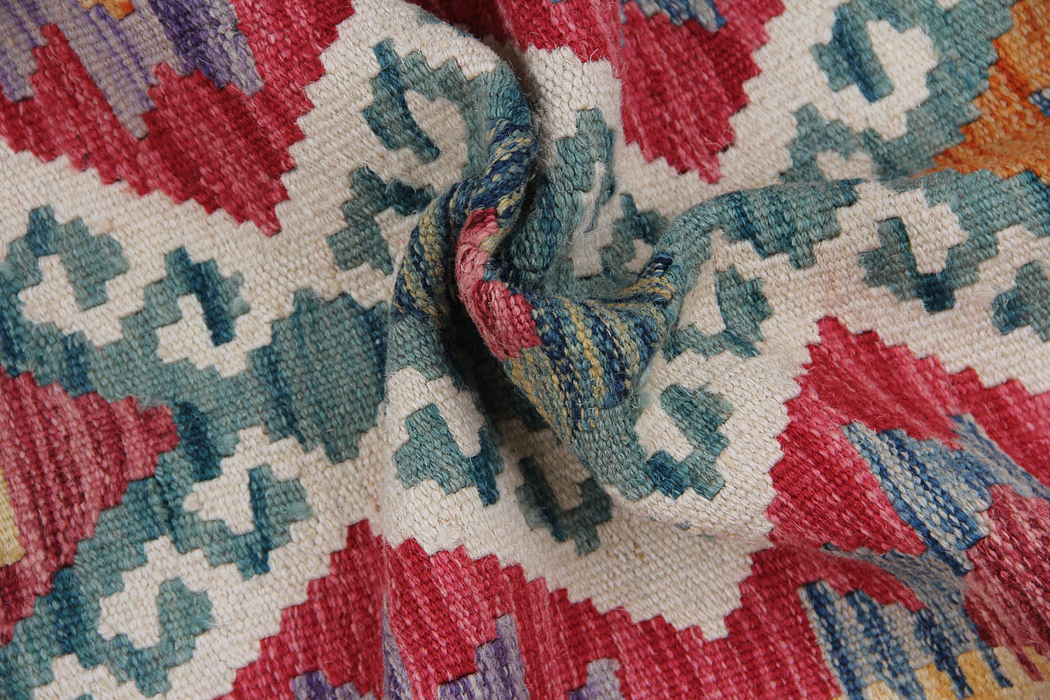 VEGGIE DYE KILIMS