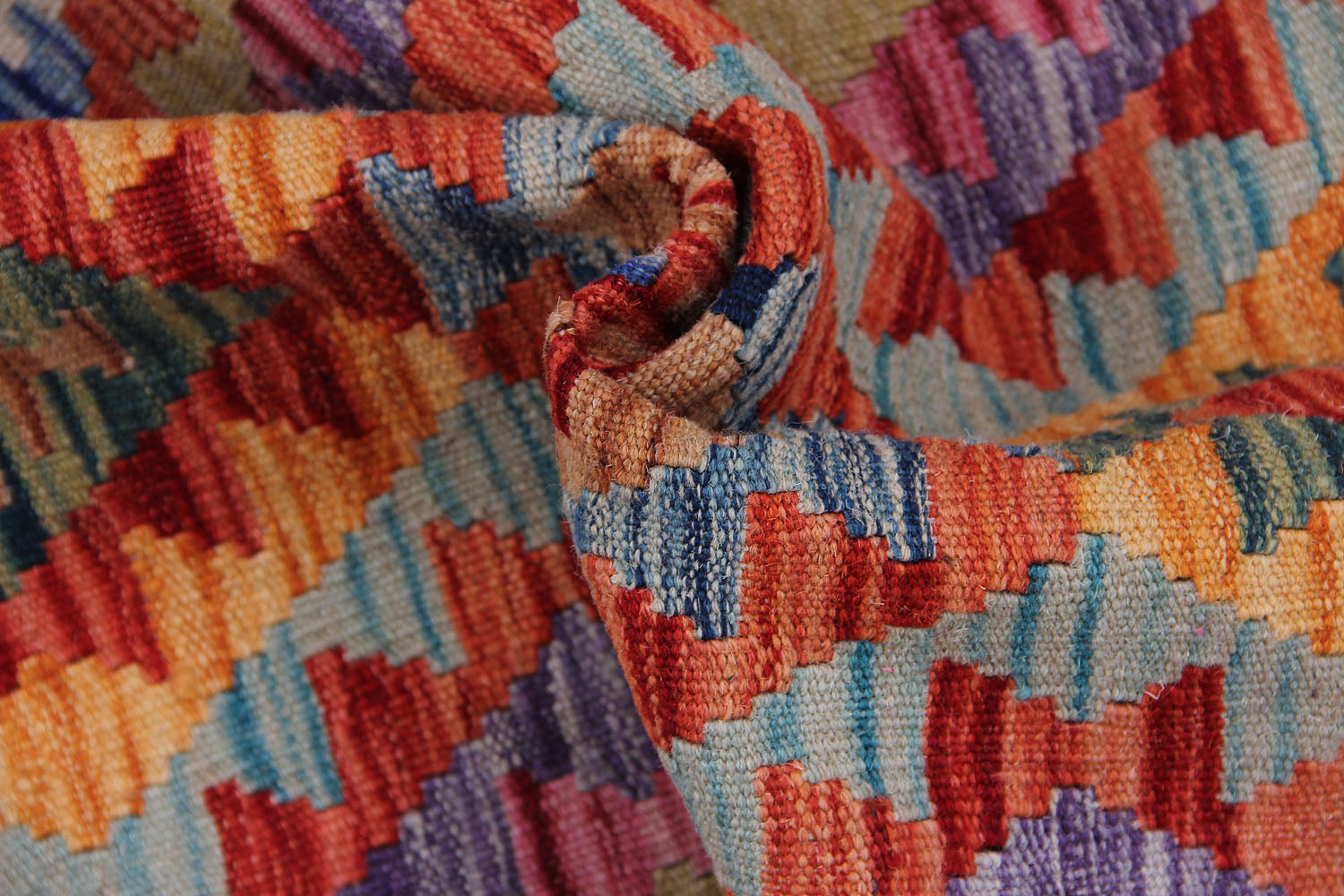 VEGGIE DYE KILIMS