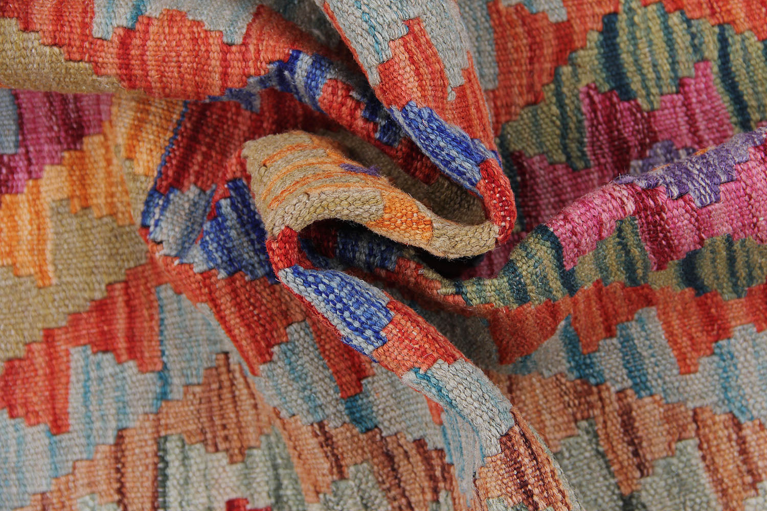 VEGGIE DYE KILIMS