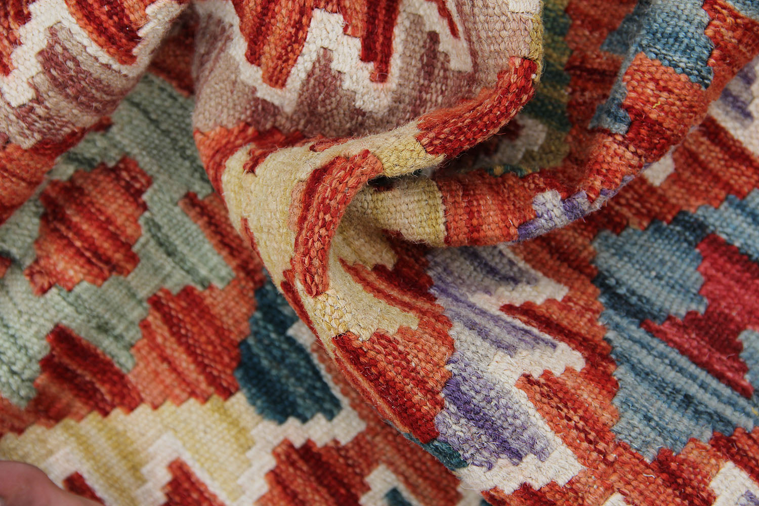 VEGGIE DYE KILIMS