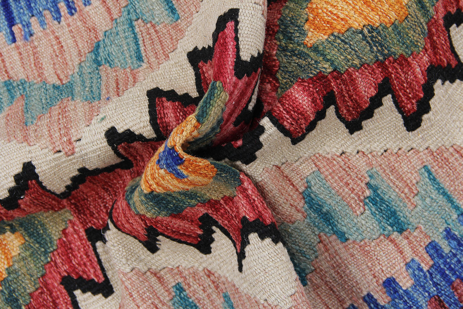 VEGGIE DYE KILIMS
