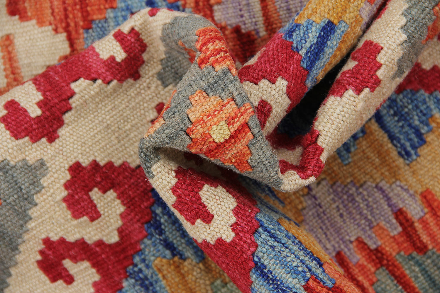 VEGGIE DYE KILIMS