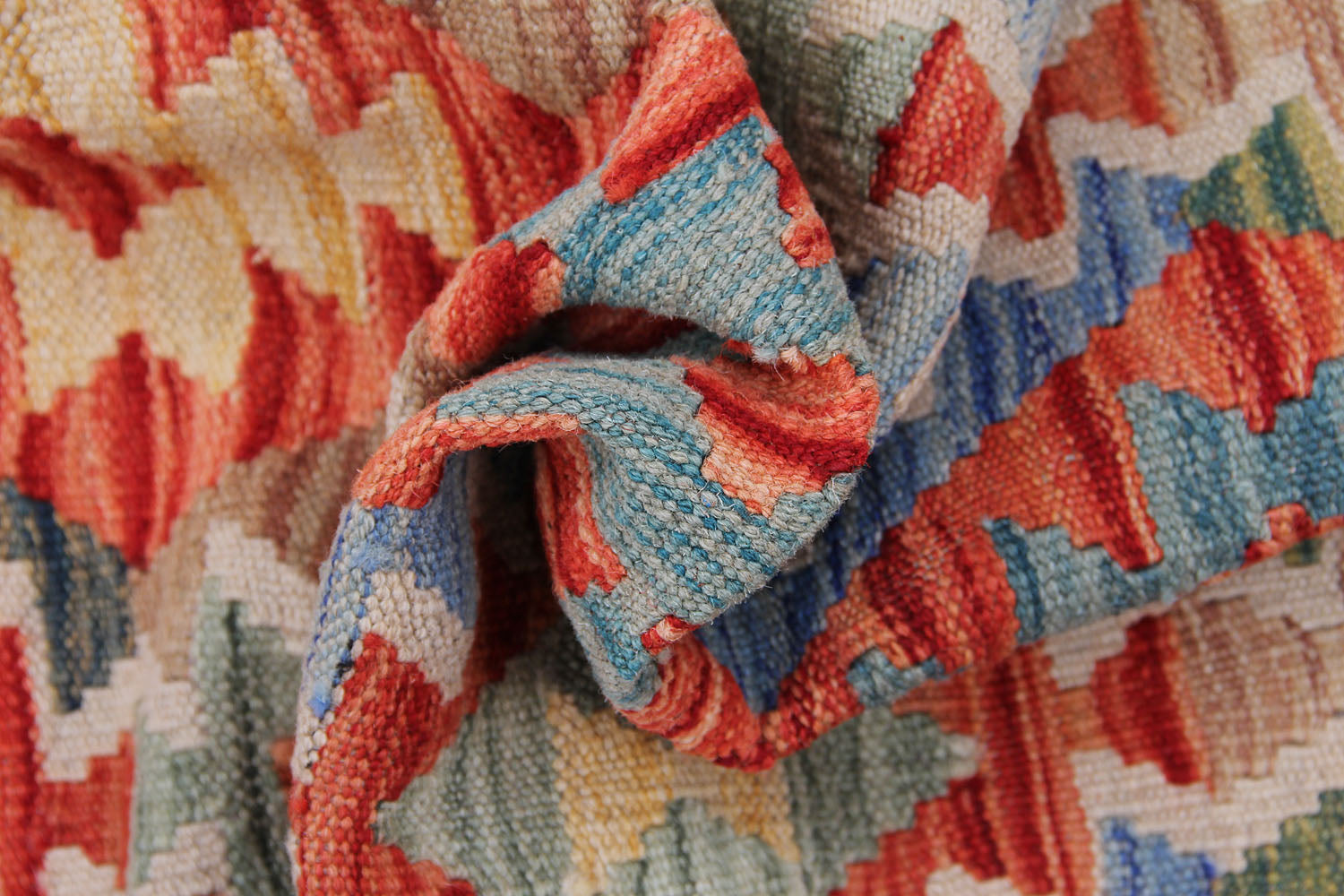 VEGGIE DYE KILIMS