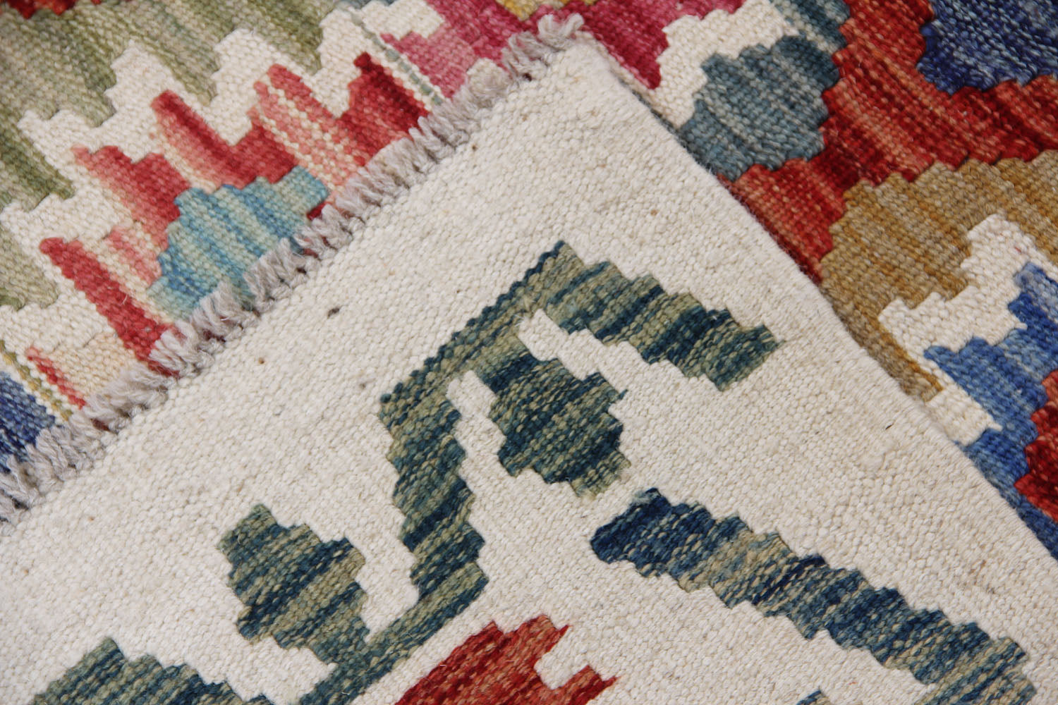 VEGGIE DYE KILIMS