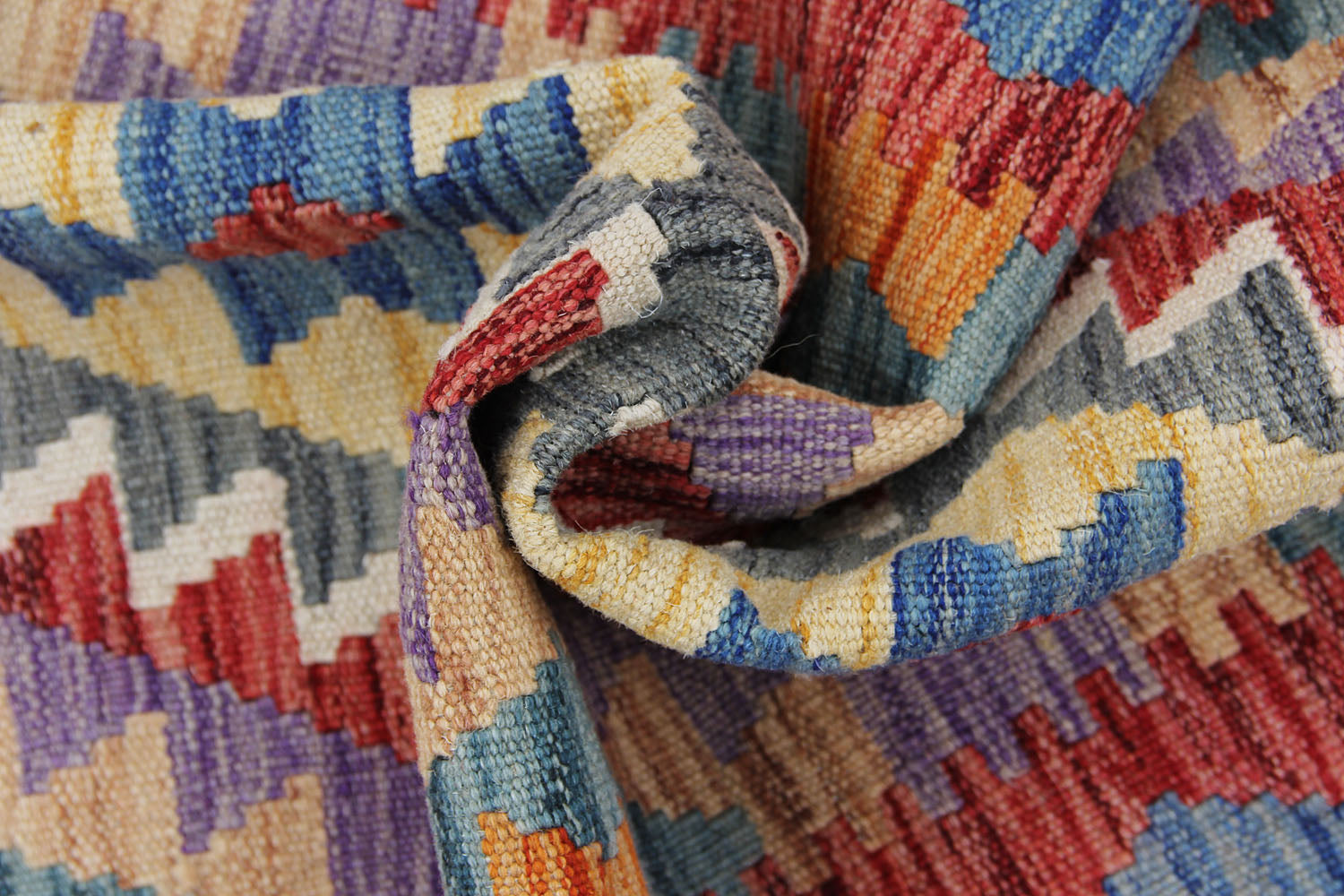 VEGGIE DYE KILIMS