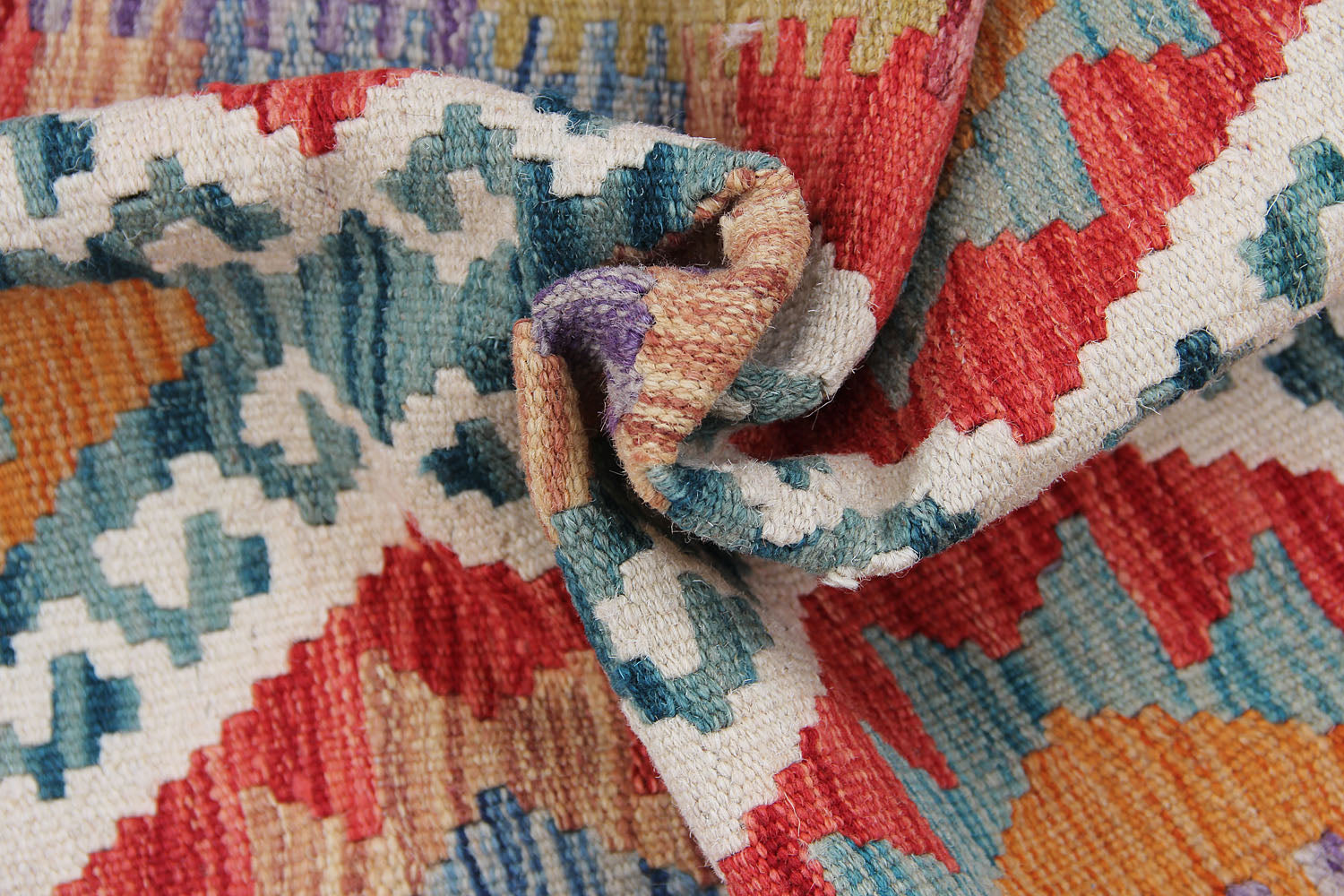 VEGGIE DYE KILIMS