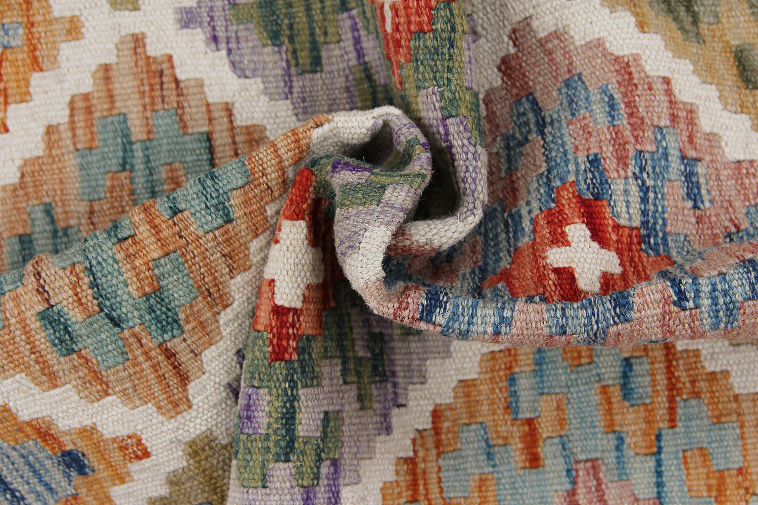 VEGGIE DYE KILIMS
