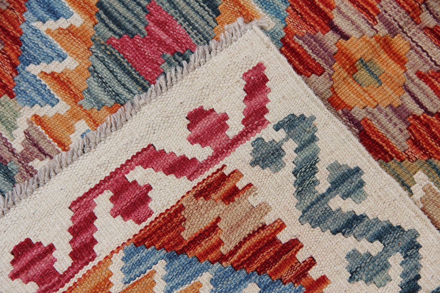 VEGGIE DYE KILIMS