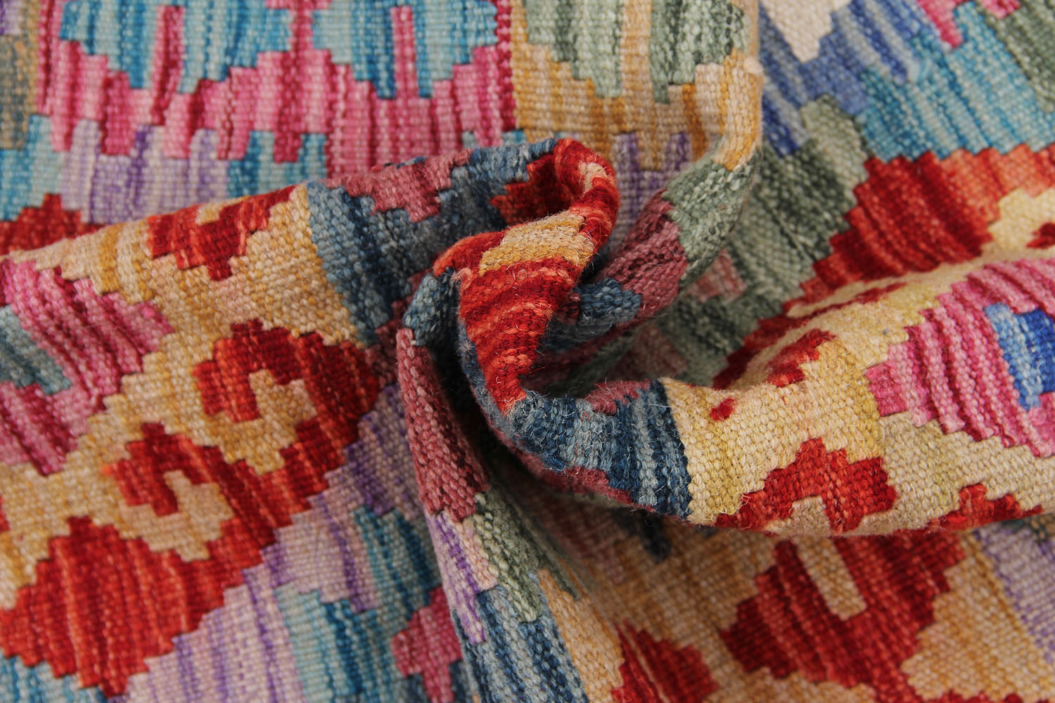 VEGGIE DYE KILIMS