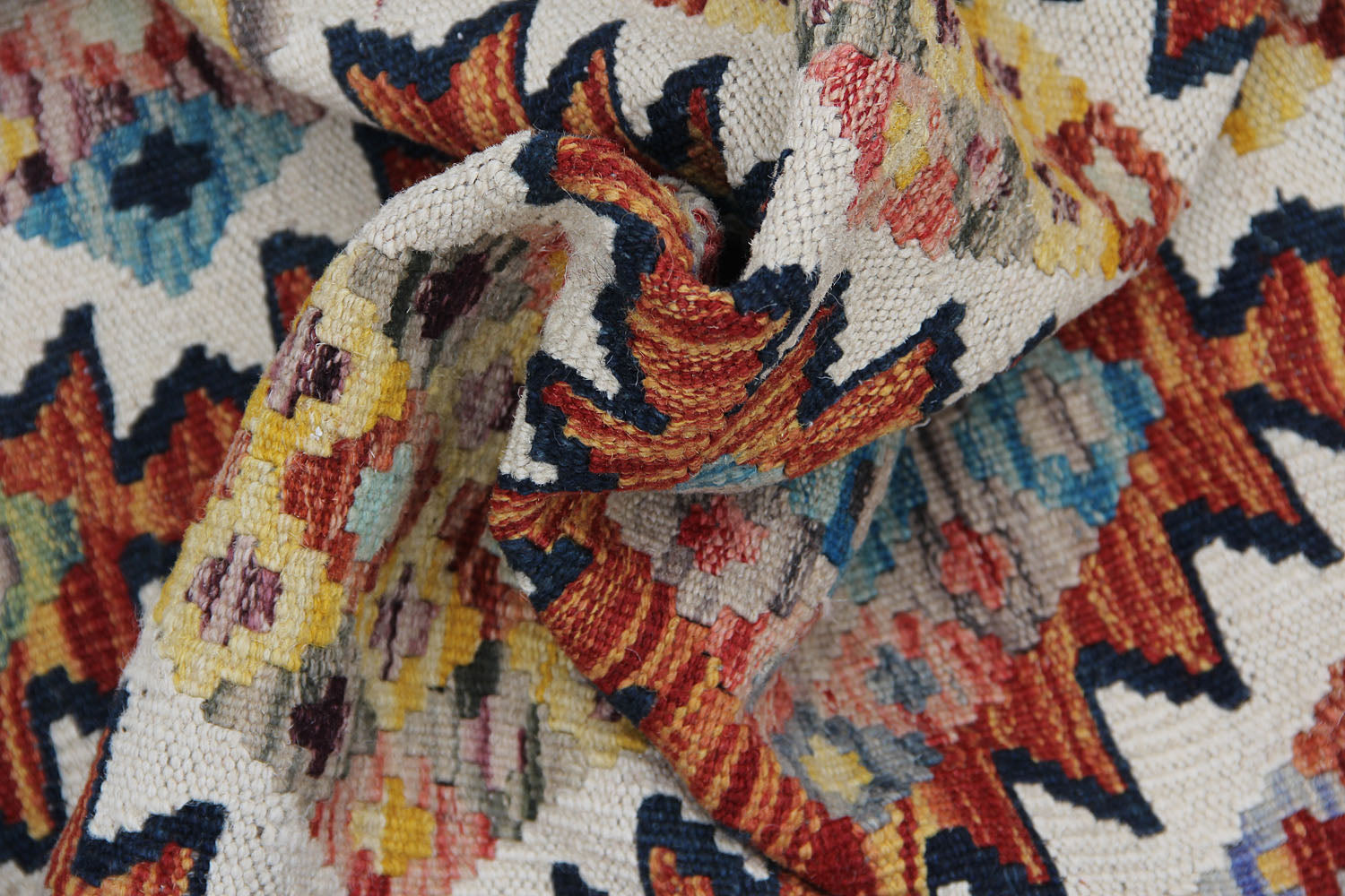 Handmade Veggie Dye Kilim Rug