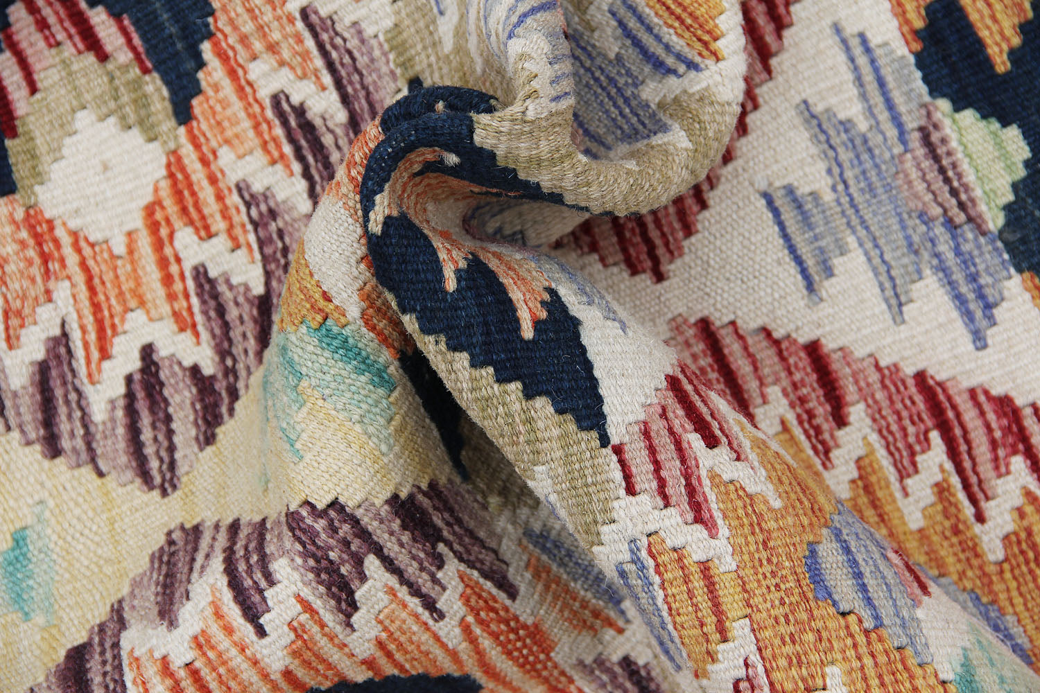 VEGGIE DYE KILIMS