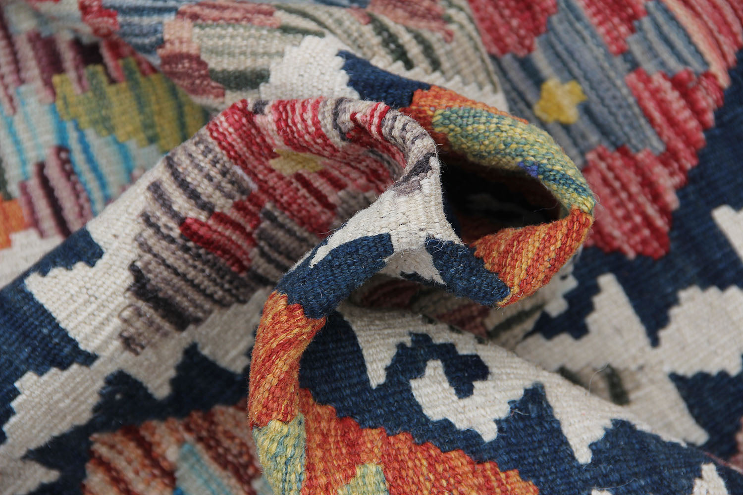 VEGGIE DYE KILIMS