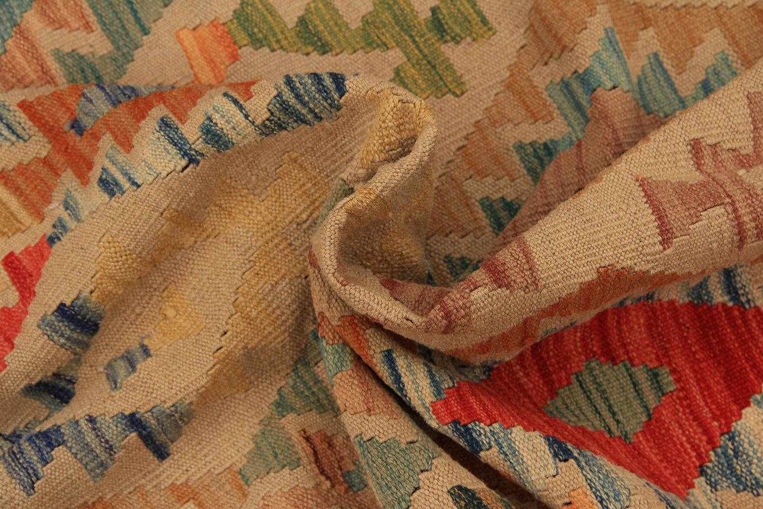 VEGGIE DYE KILIMS