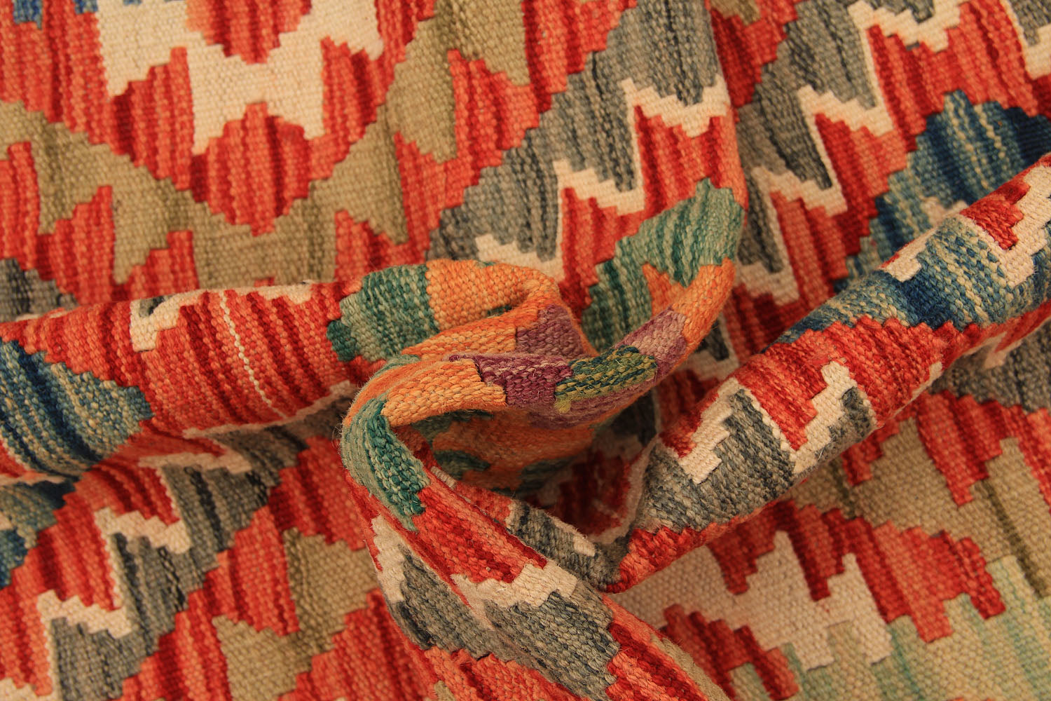 VEGGIE DYE KILIMS