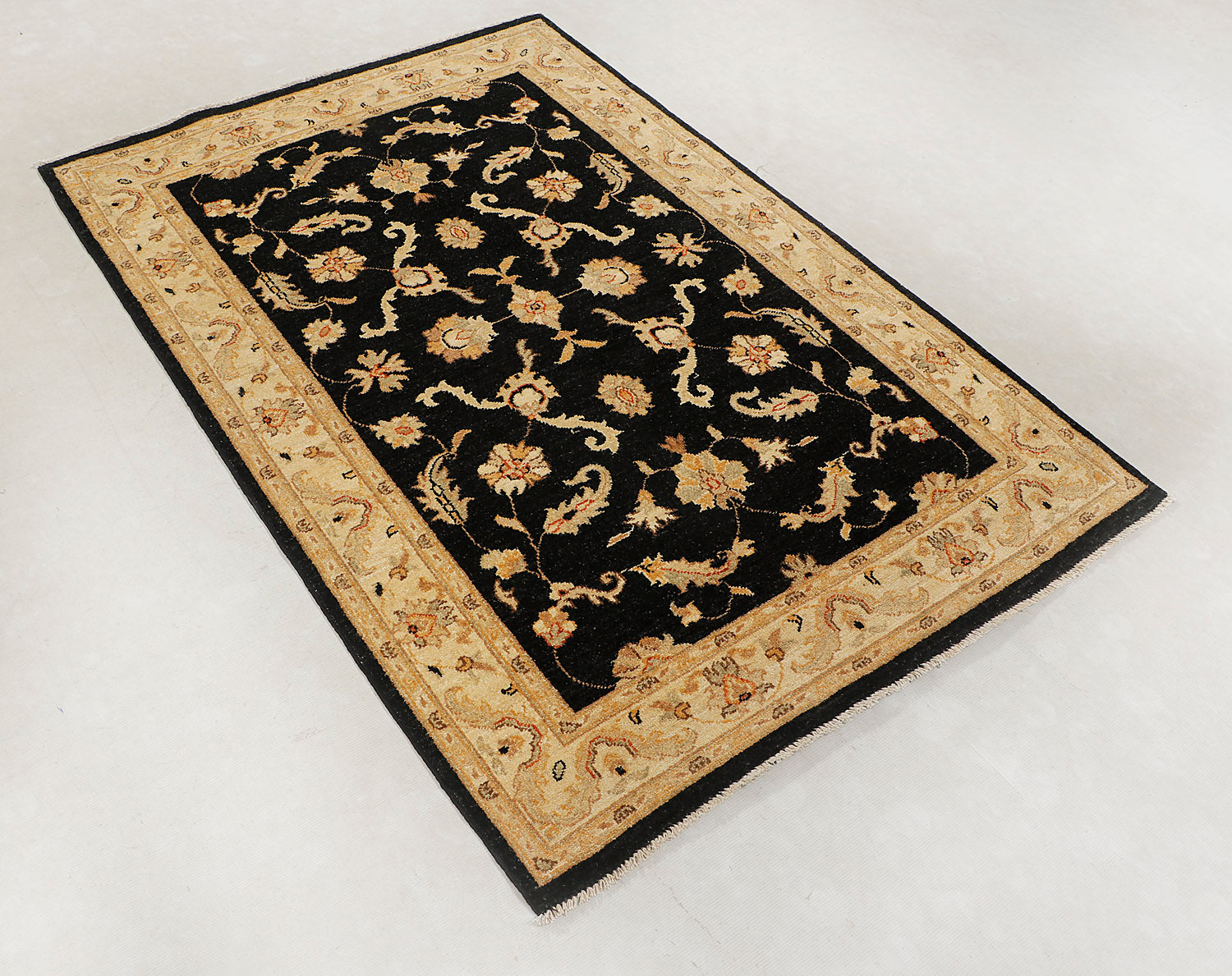 4' x 6' Black Handmade Persian Rug ZIEGLER Rectangular