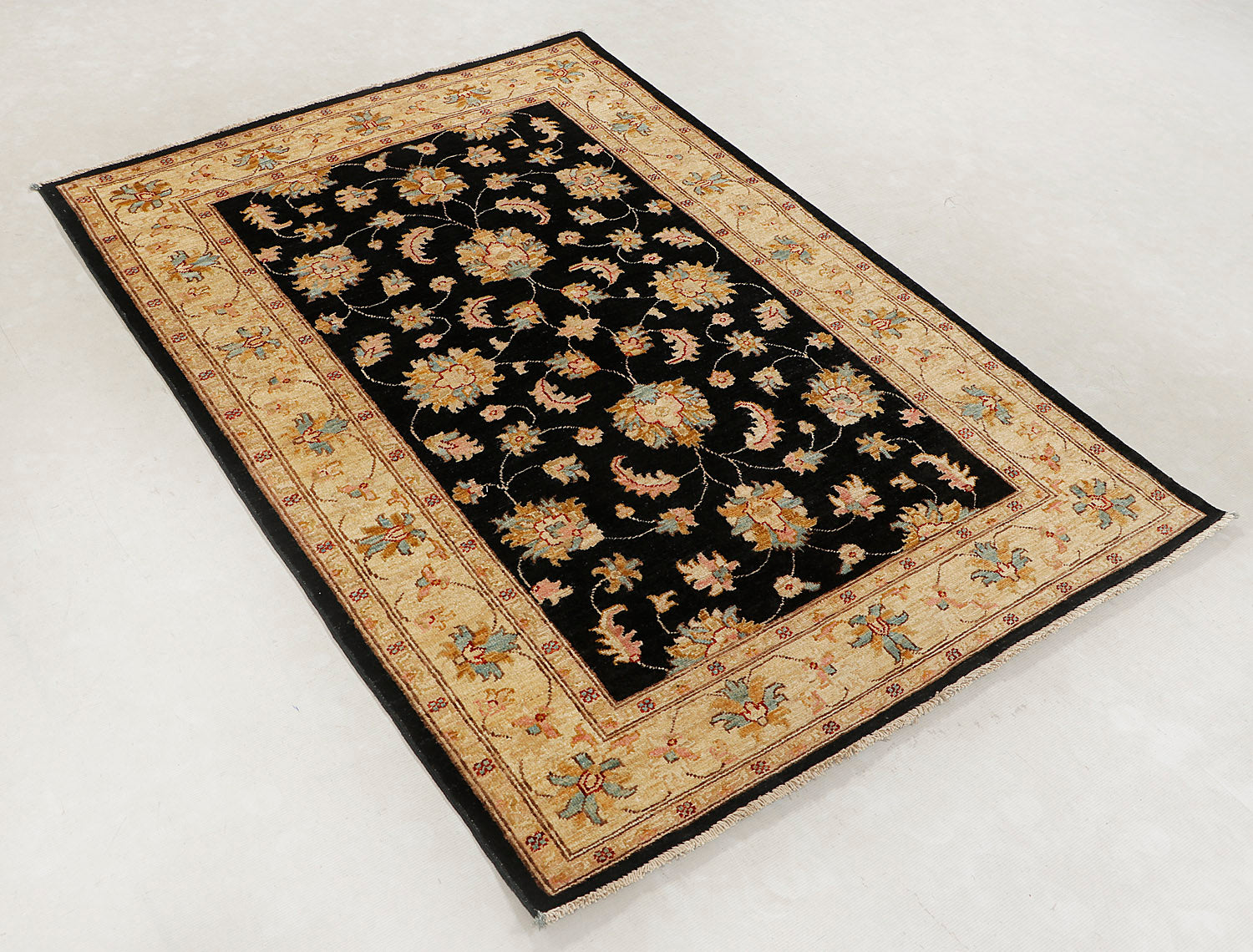 4' x 6' Black Handmade Persian Rug ZIEGLER Rectangular