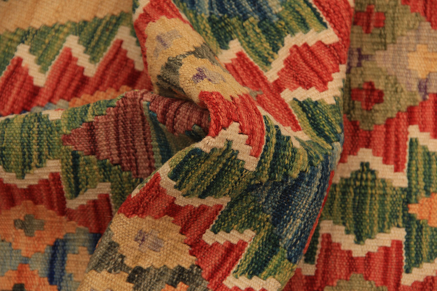 VEGGIE DYE KILIMS