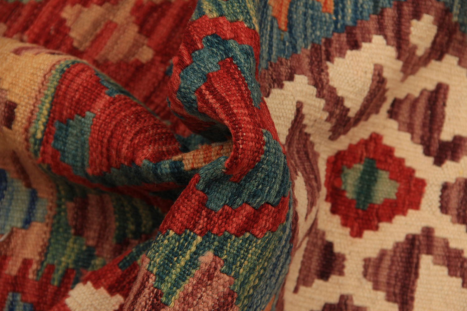 VEGGIE DYE KILIMS