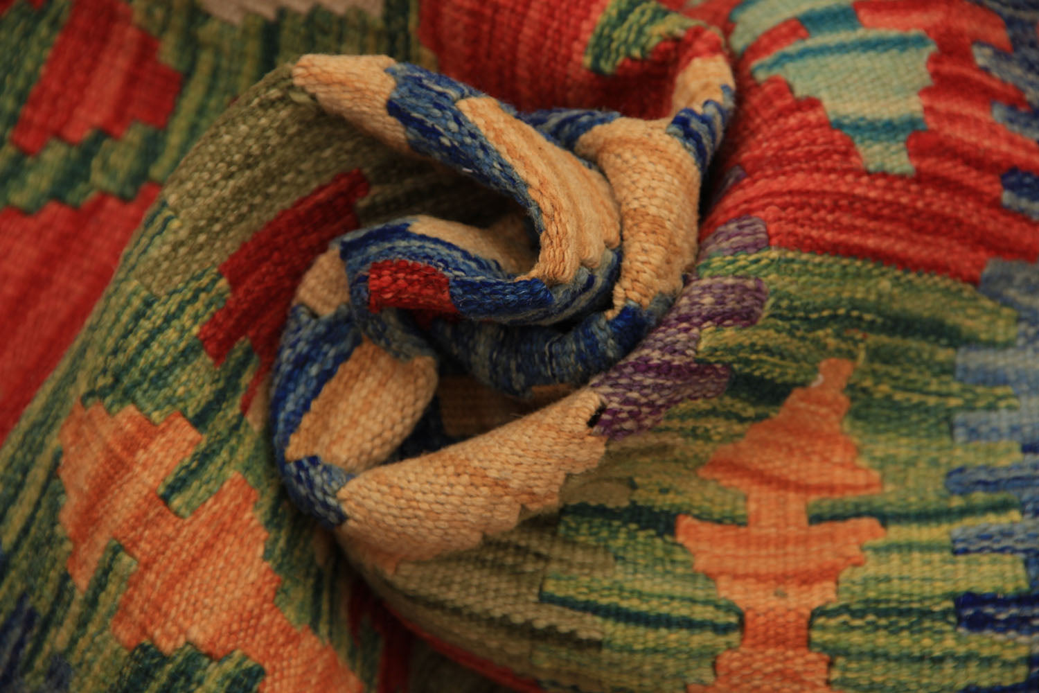 VEGGIE DYE KILIMS