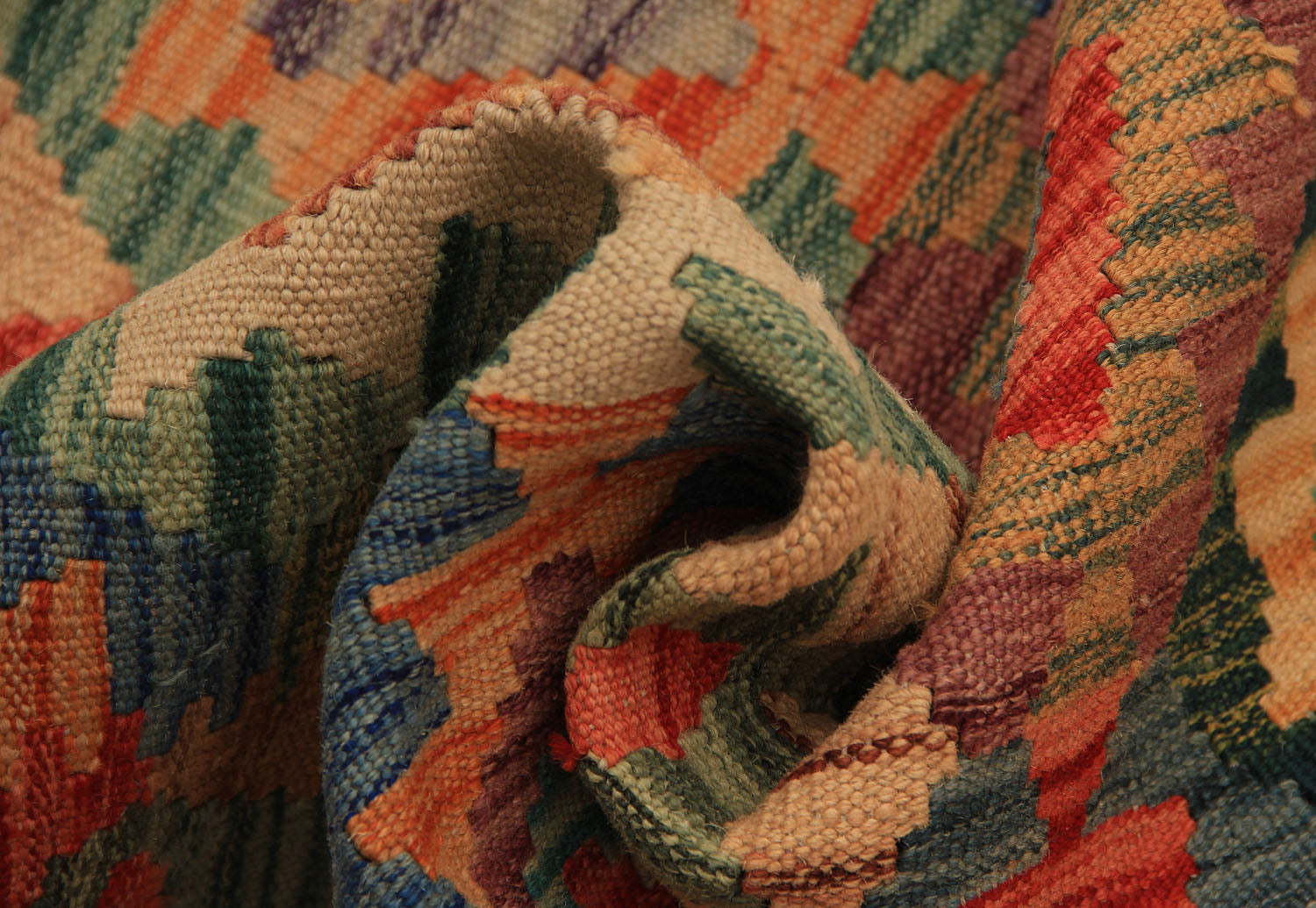 VEGGIE DYE KILIMS