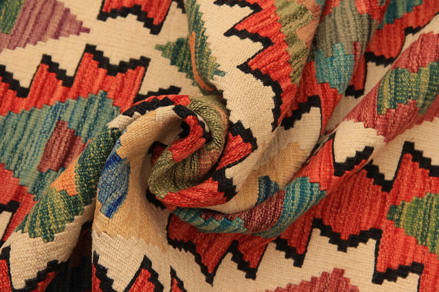 VEGGIE DYE KILIMS