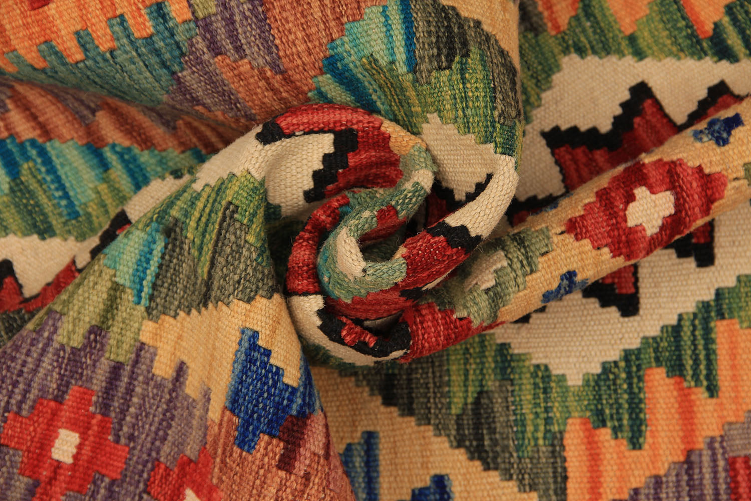 VEGGIE DYE KILIMS
