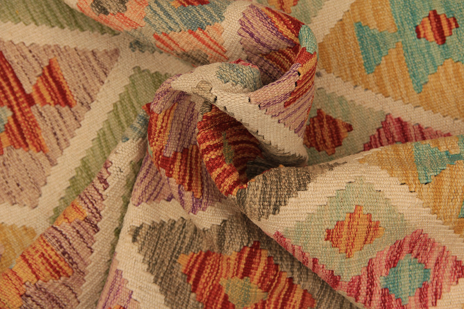 VEGGIE DYE KILIMS