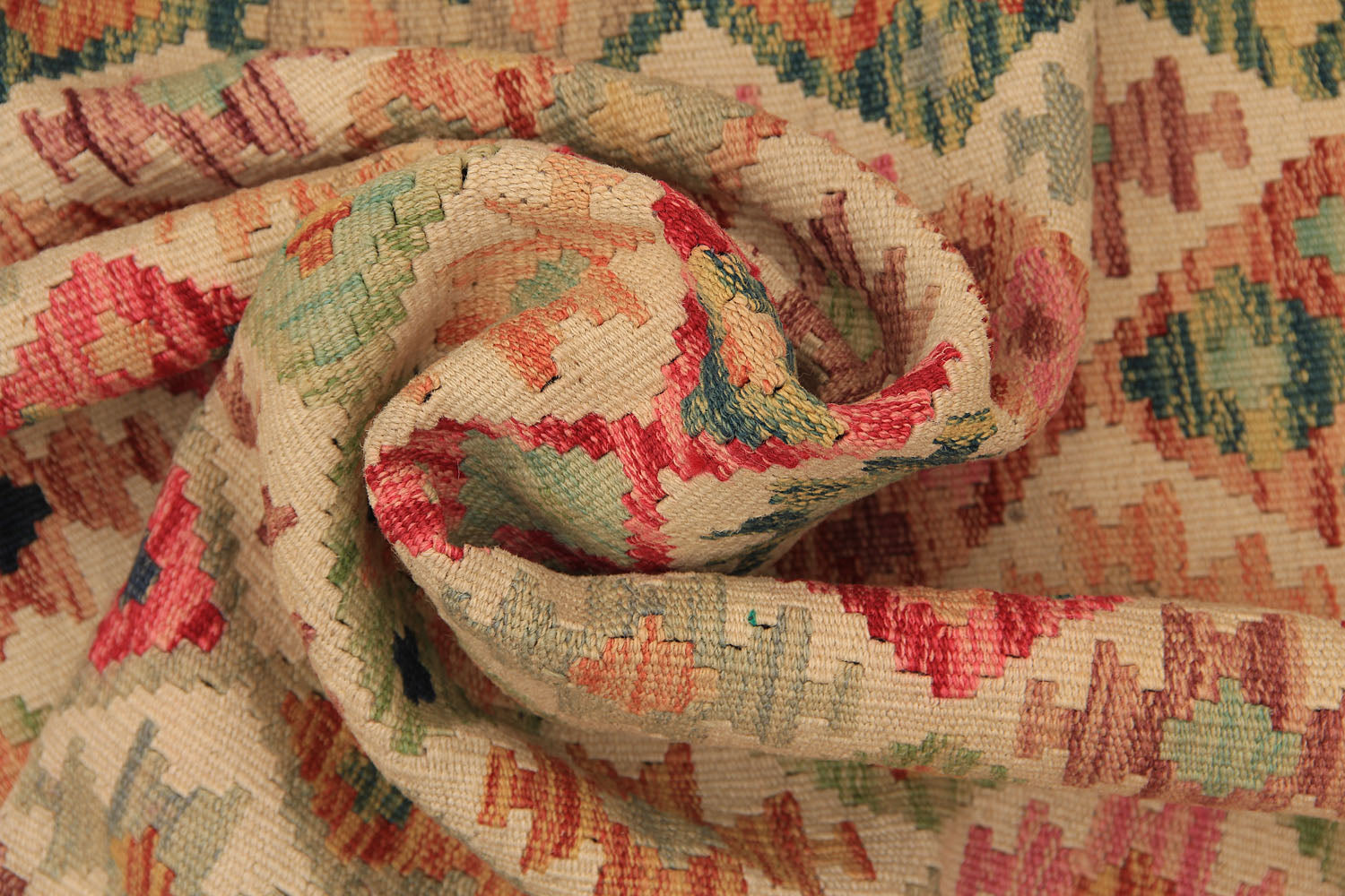 VEGGIE DYE KILIMS