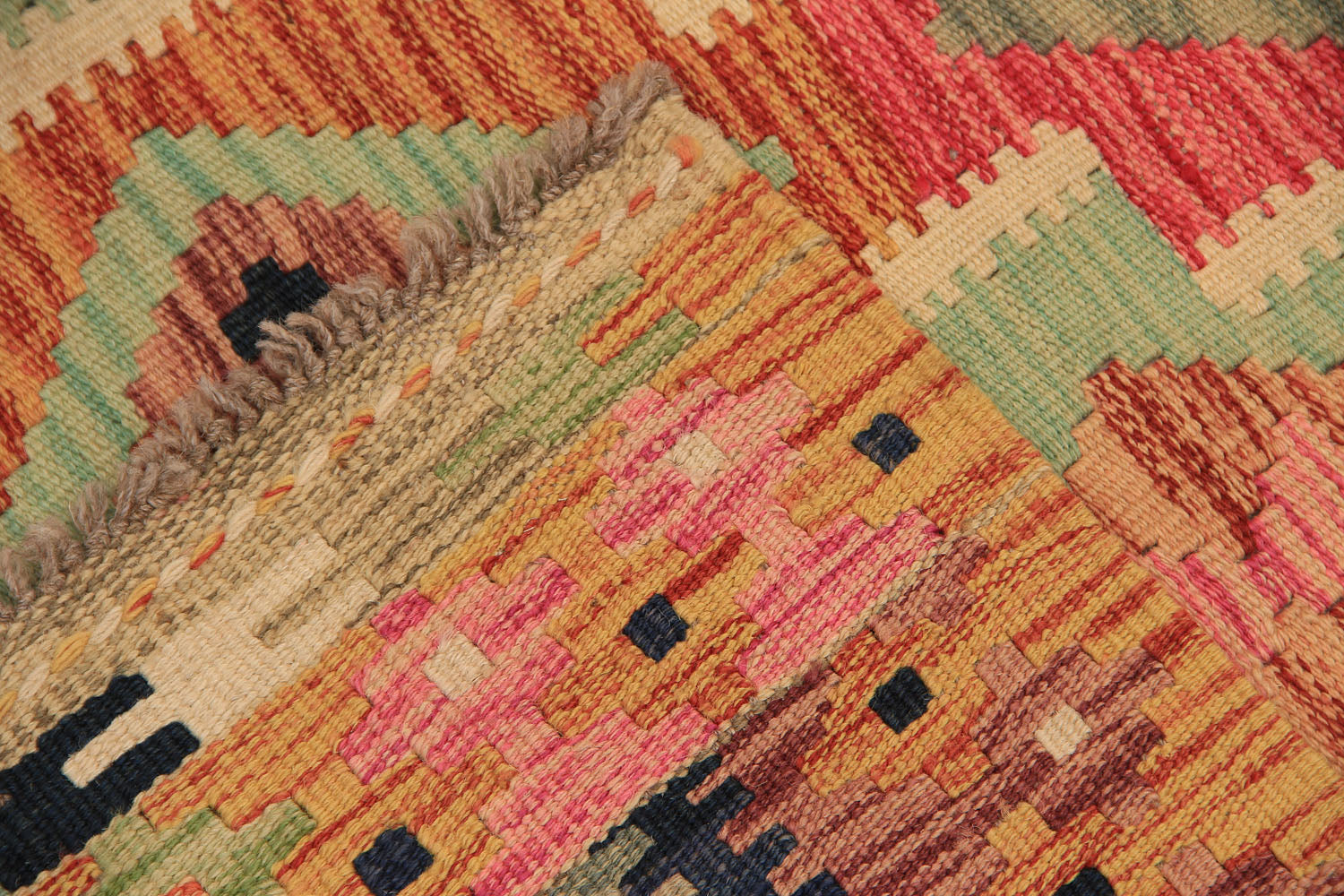VEGGIE DYE KILIMS
