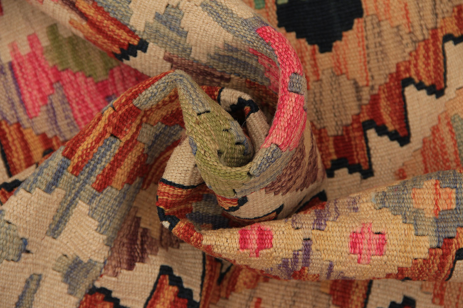 VEGGIE DYE KILIMS
