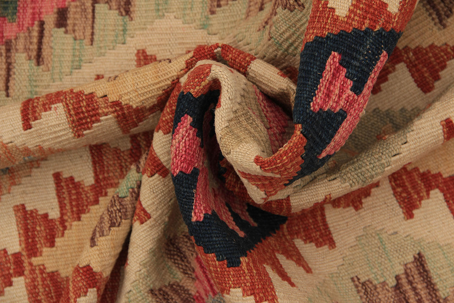VEGGIE DYE KILIMS
