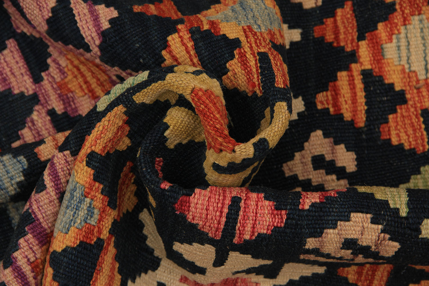 VEGGIE DYE KILIMS
