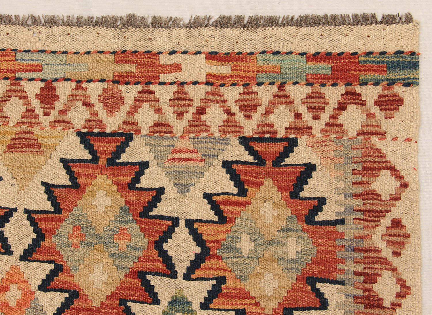 4' 6" x 6' 6 Ivory Handmade Pai Murgh Soumak Kilim Rug Rectangular