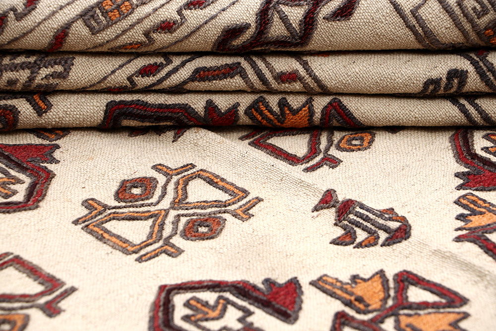 4' 6" x 6' 6 Ivory Handmade Pai Murgh Soumak Kilim Rug Rectangular
