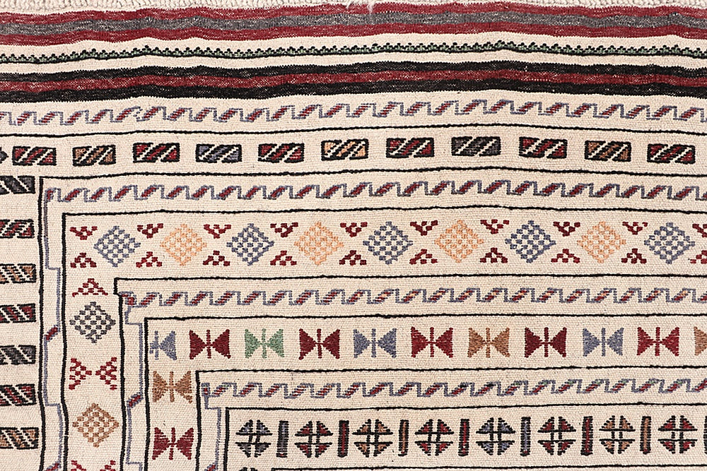 4' 6" x 6' 6 Ivory Handmade Pai Murgh Soumak Kilim Rug Rectangular