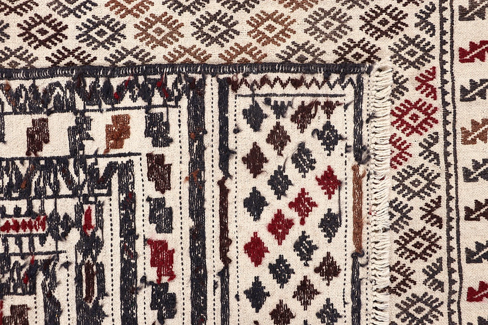 4' 6" x 6' 6 Ivory Handmade Pai Murgh Soumak Kilim Rug Rectangular