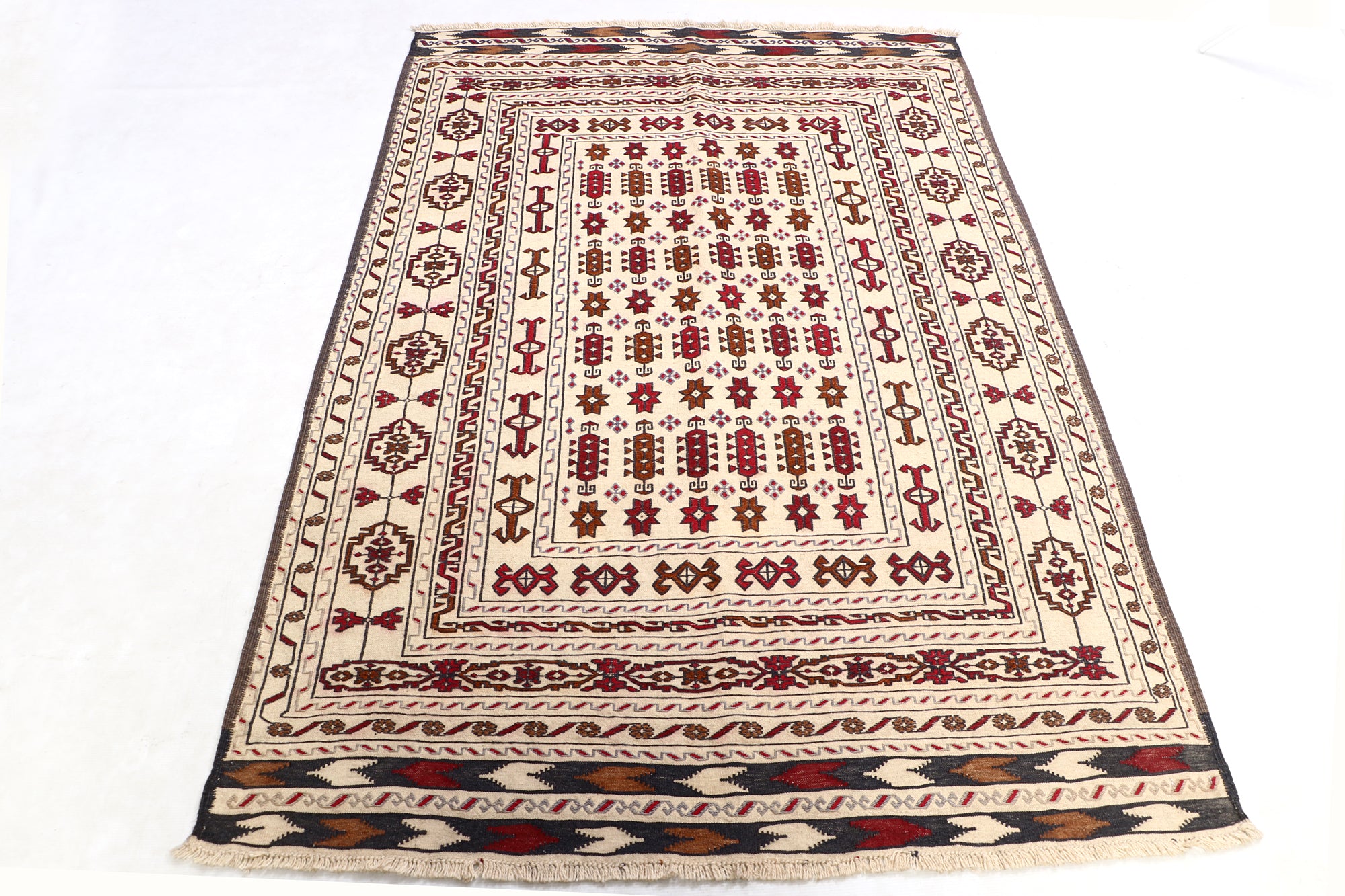 4' 6" x 6' 6 Ivory Handmade Pai Murgh Soumak Kilim Rug Rectangular