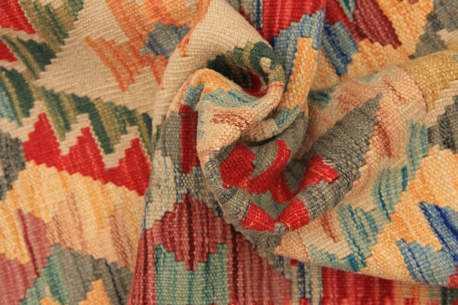 VEGGIE DYE KILIMS