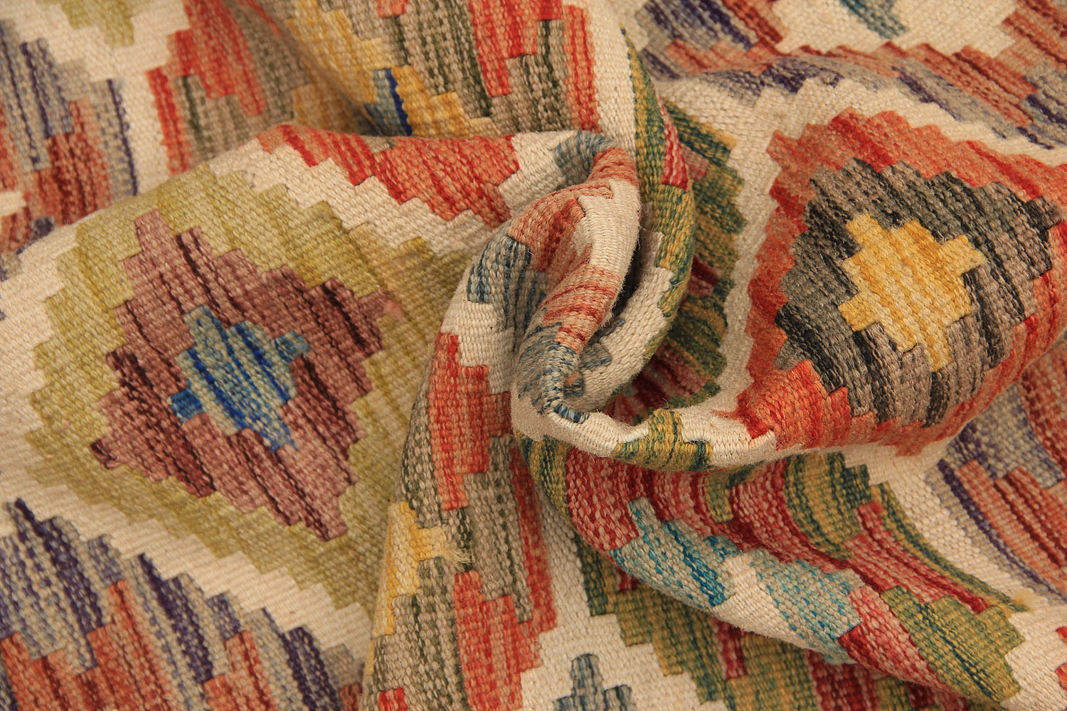 VEGGIE DYE KILIMS