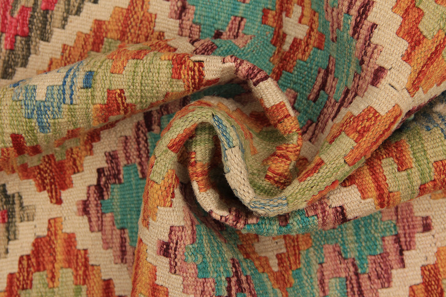 VEGGIE DYE KILIMS