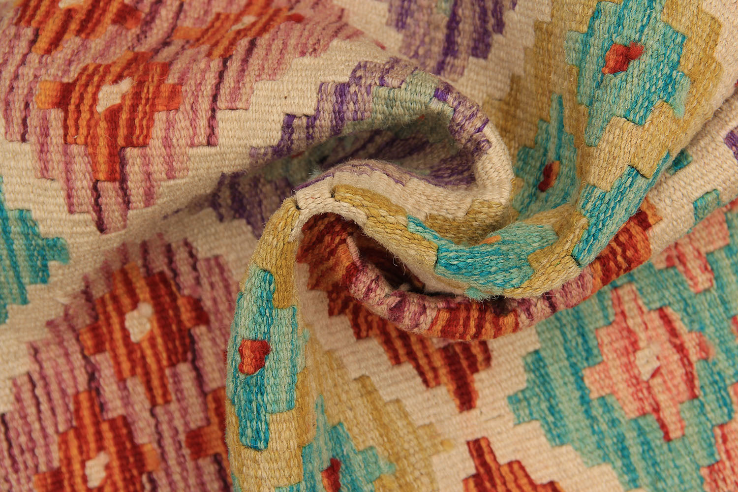 VEGGIE DYE KILIMS