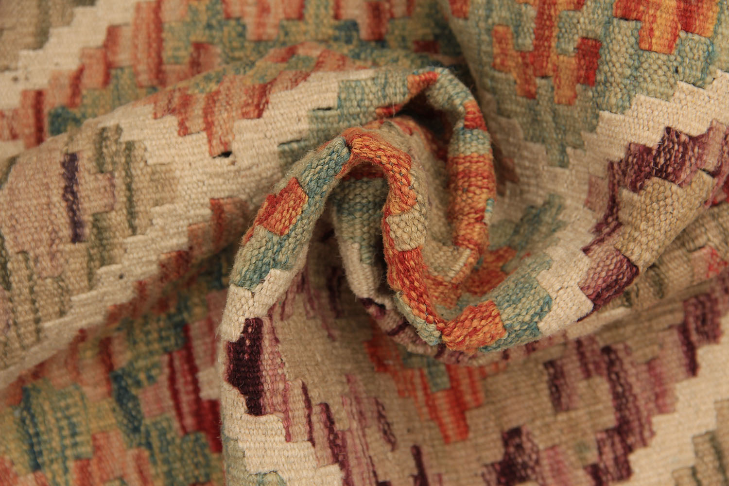 VEGGIE DYE KILIMS