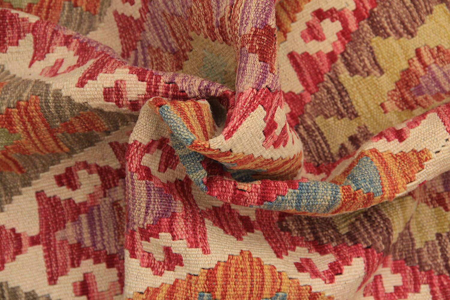 VEGGIE DYE KILIMS